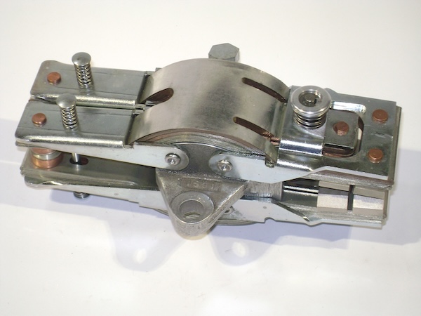 550-c-main-mov-contact-mcgraw-edison-1202A 550-c-main-mov-contact-mcgraw-edison-1202A